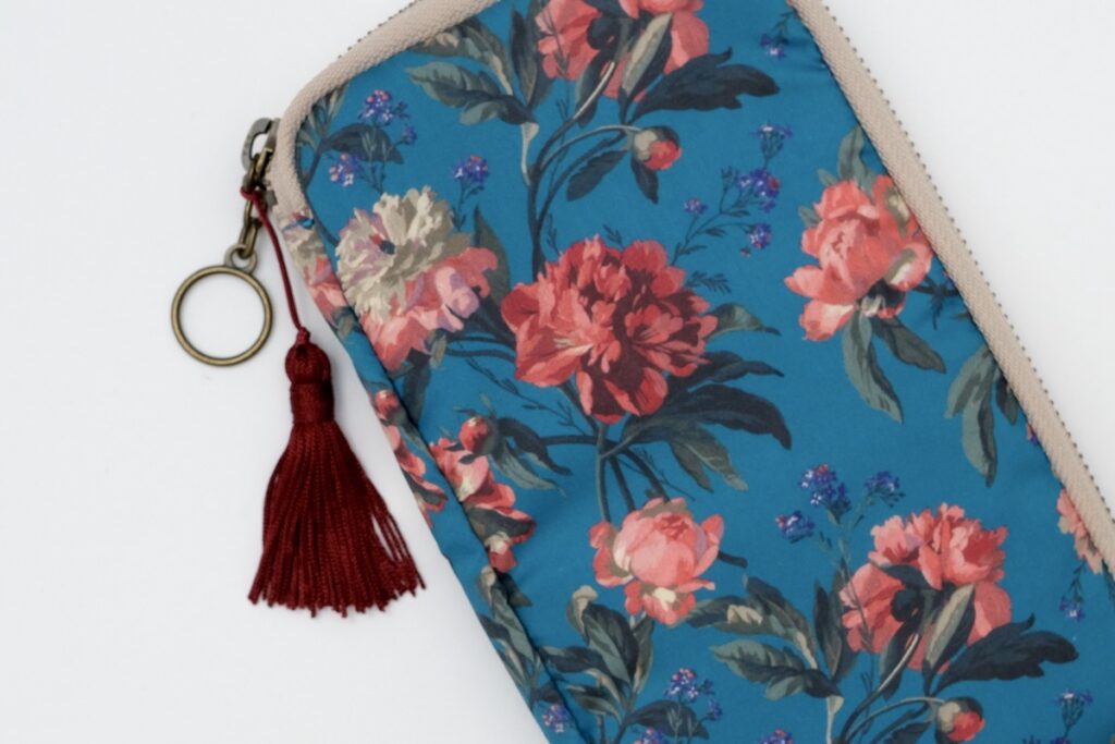 花柄のひきだしポーチ