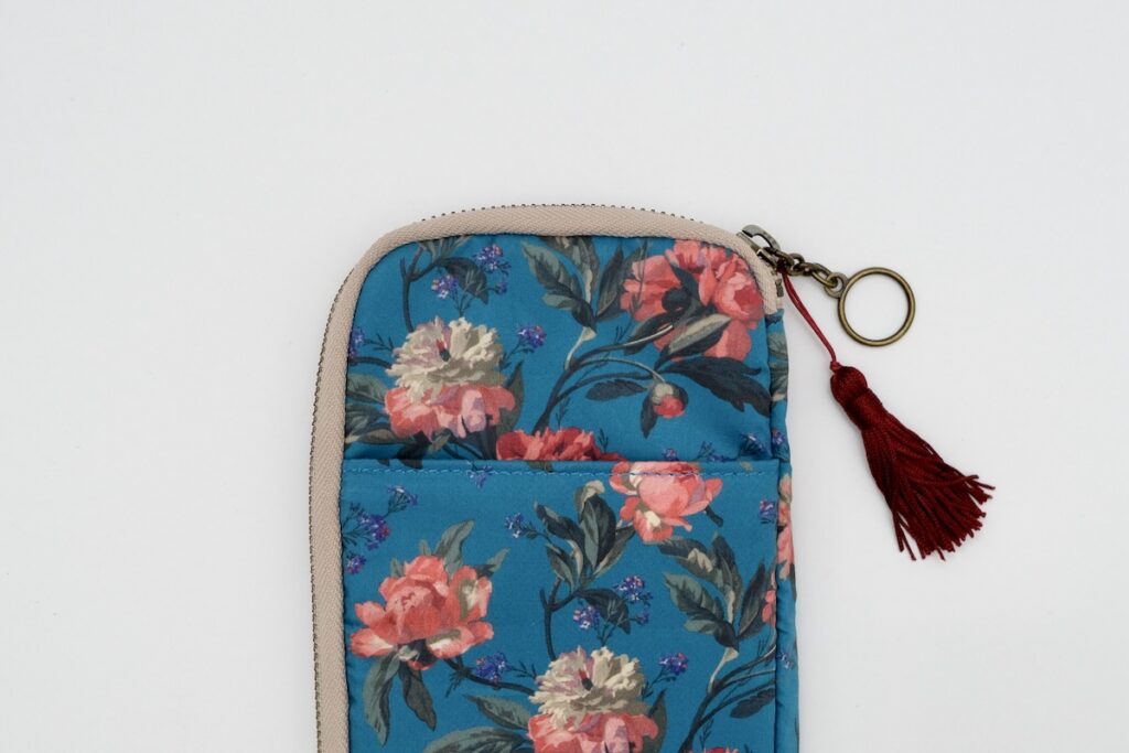 花柄のひきだしポーチ