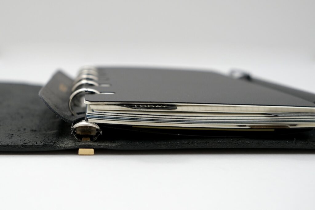 リフィルを挟んだシステム手帳プロッター